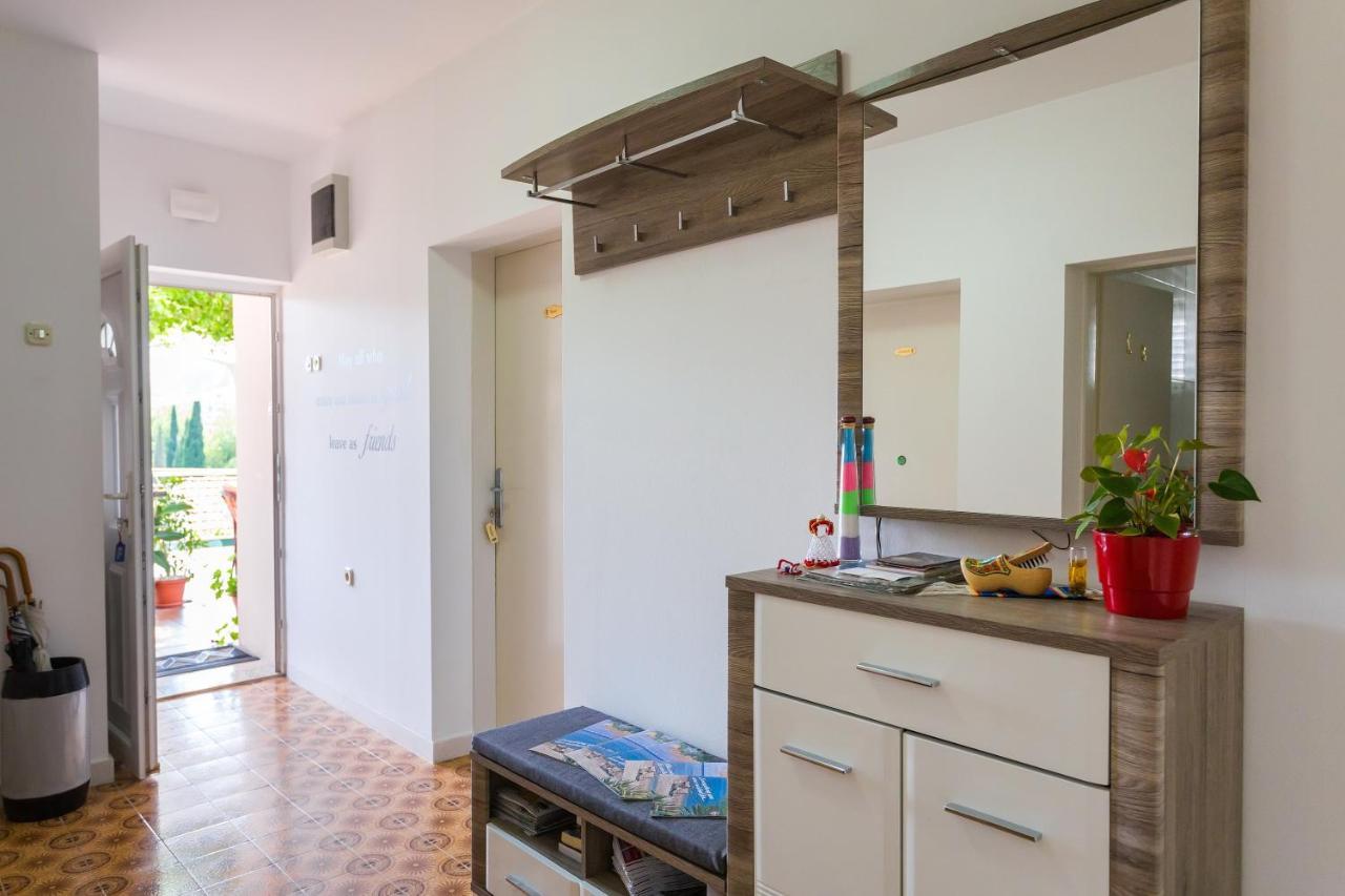 Studio Apartment Boksic Mlini Luaran gambar