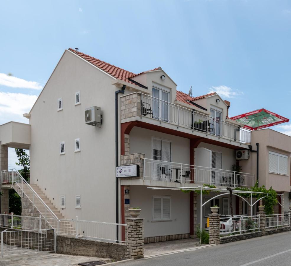 Studio Apartment Boksic Mlini Luaran gambar