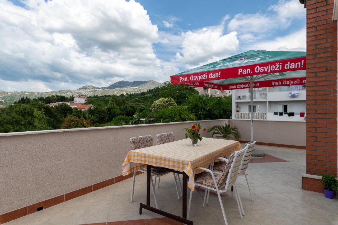 Studio Apartment Boksic Mlini Luaran gambar