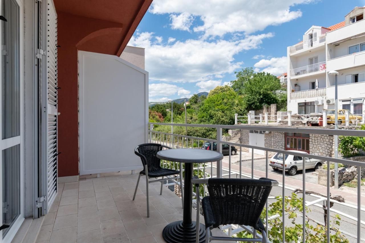 Studio Apartment Boksic Mlini Luaran gambar