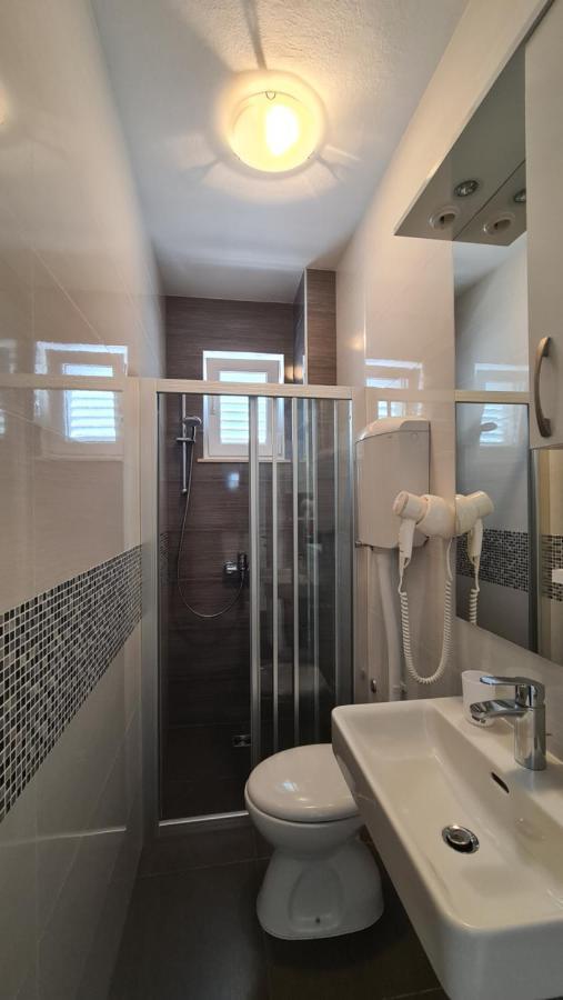 Studio Apartment Boksic Mlini Luaran gambar