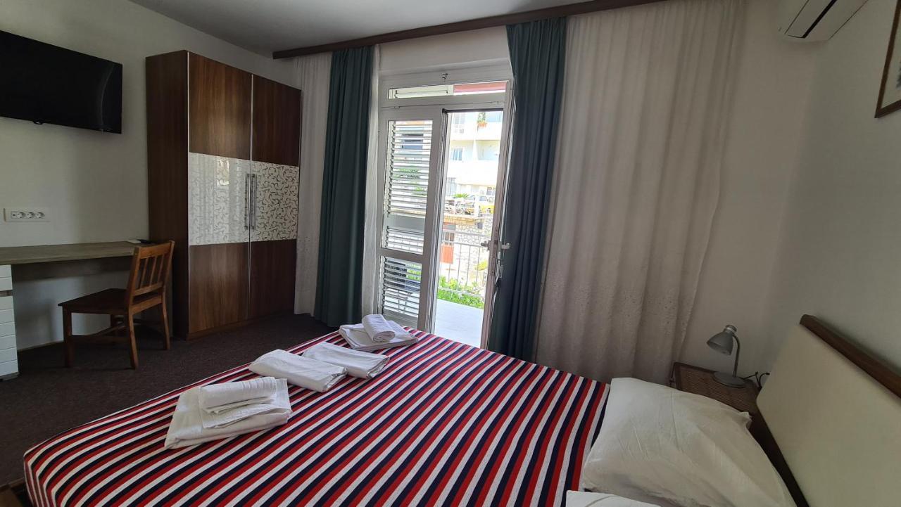 Studio Apartment Boksic Mlini Luaran gambar